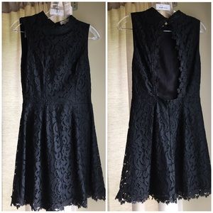 Francesca’s Black Lace Sleeveless Midi Dress -S